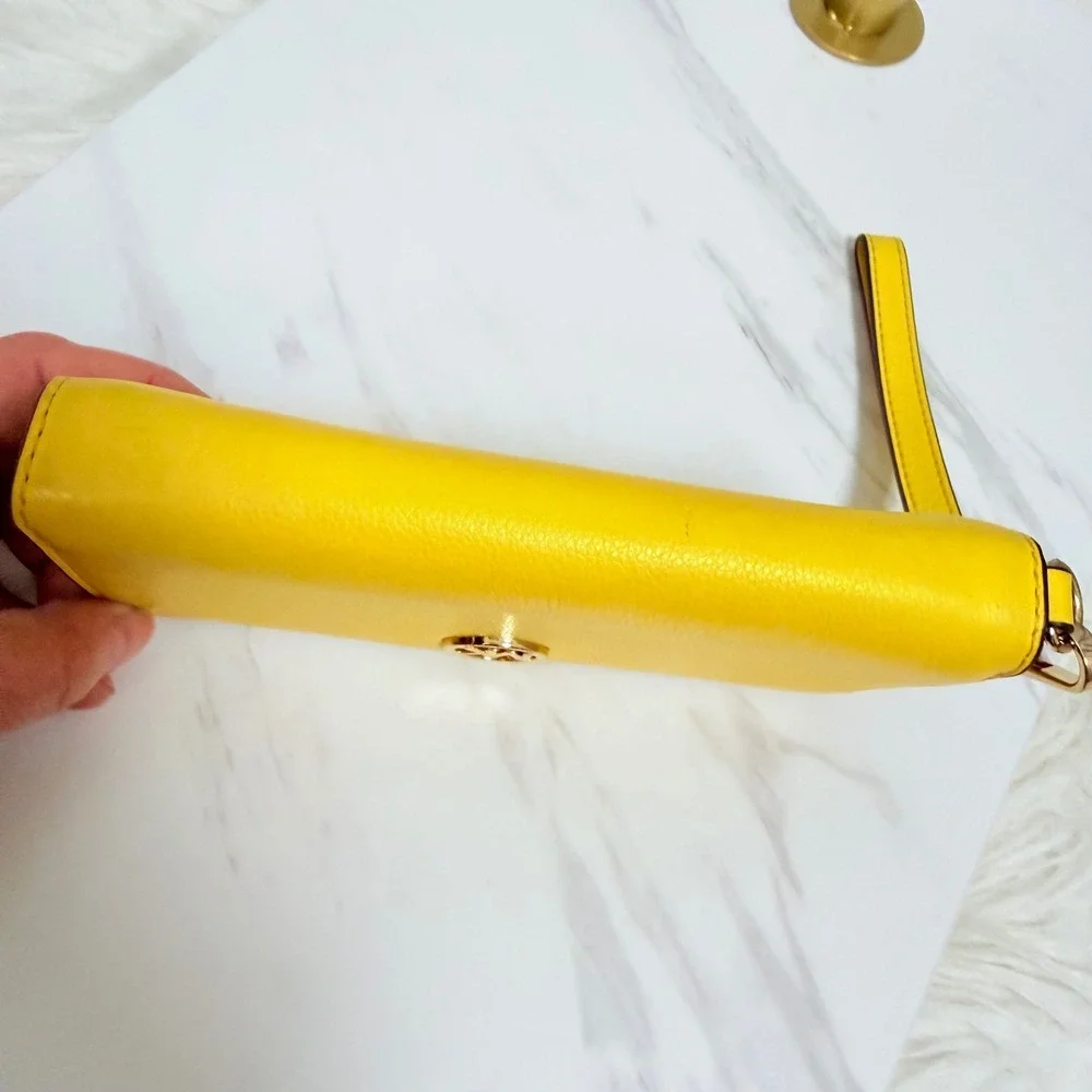 Michael Kors Jet Set Travel Wallet Yellow Pebbled Leather Zip Around Wristlet